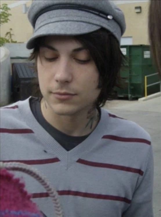 Frank iero thumbnail