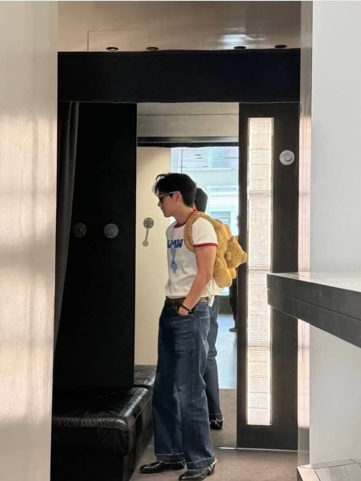 Kim Taehyung thumbnail