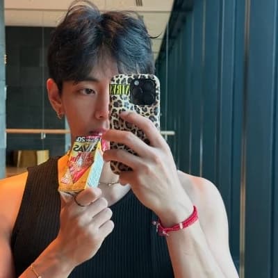Taehyung kim thumbnail