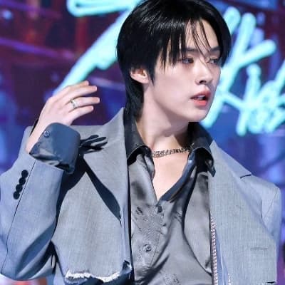 Lee Know thumbnail