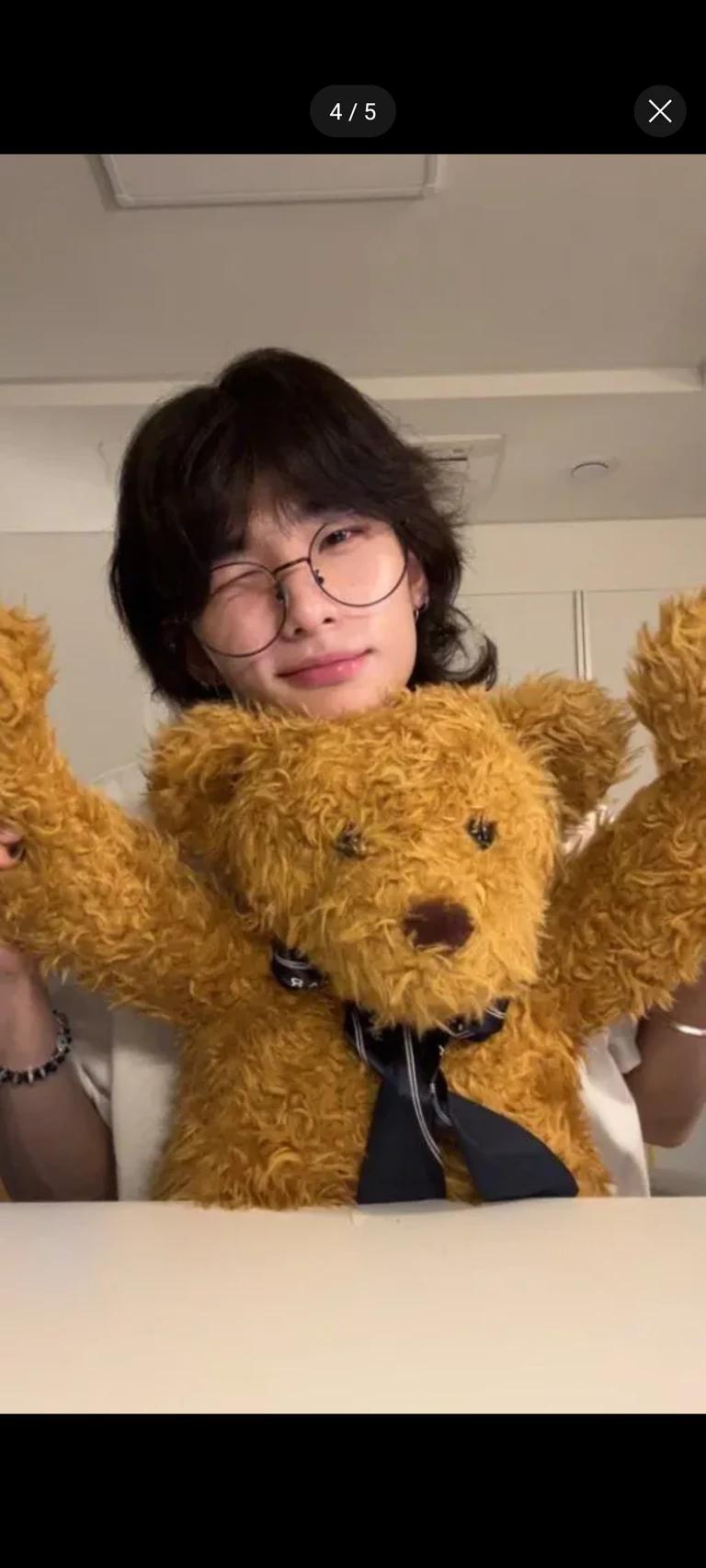 🍾💔 Hwang Hyunjin 🍾💔 thumbnail