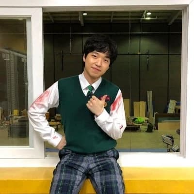 Gyeong his thumbnail