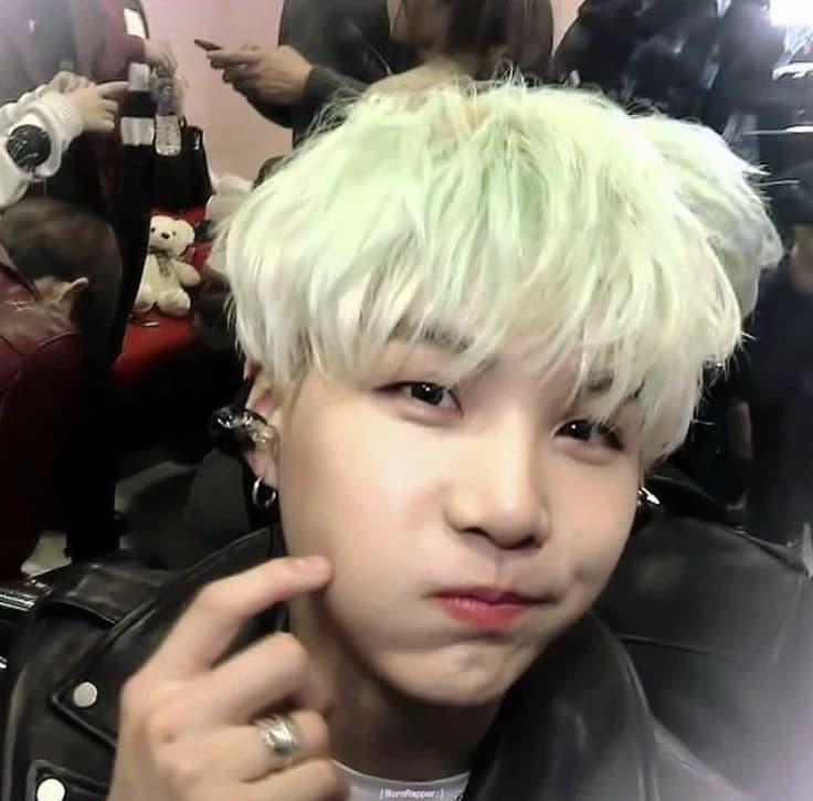 Min Yoongi thumbnail