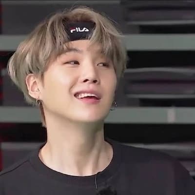 Min Yoongi (Suga) thumbnail