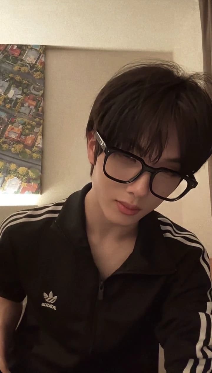 Park Jhisung thumbnail