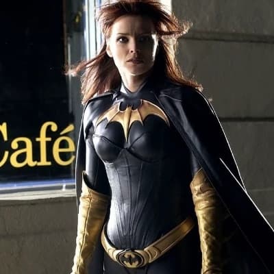 Batgirl (Barbara Gordon) thumbnail