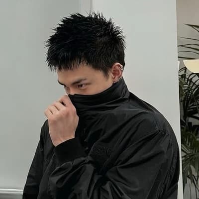 Hwang Hyunjin thumbnail