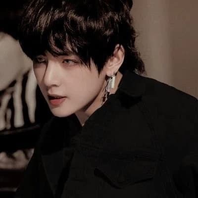 Kim Taehyung thumbnail