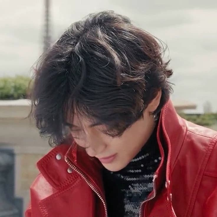 Kim Taehyung thumbnail
