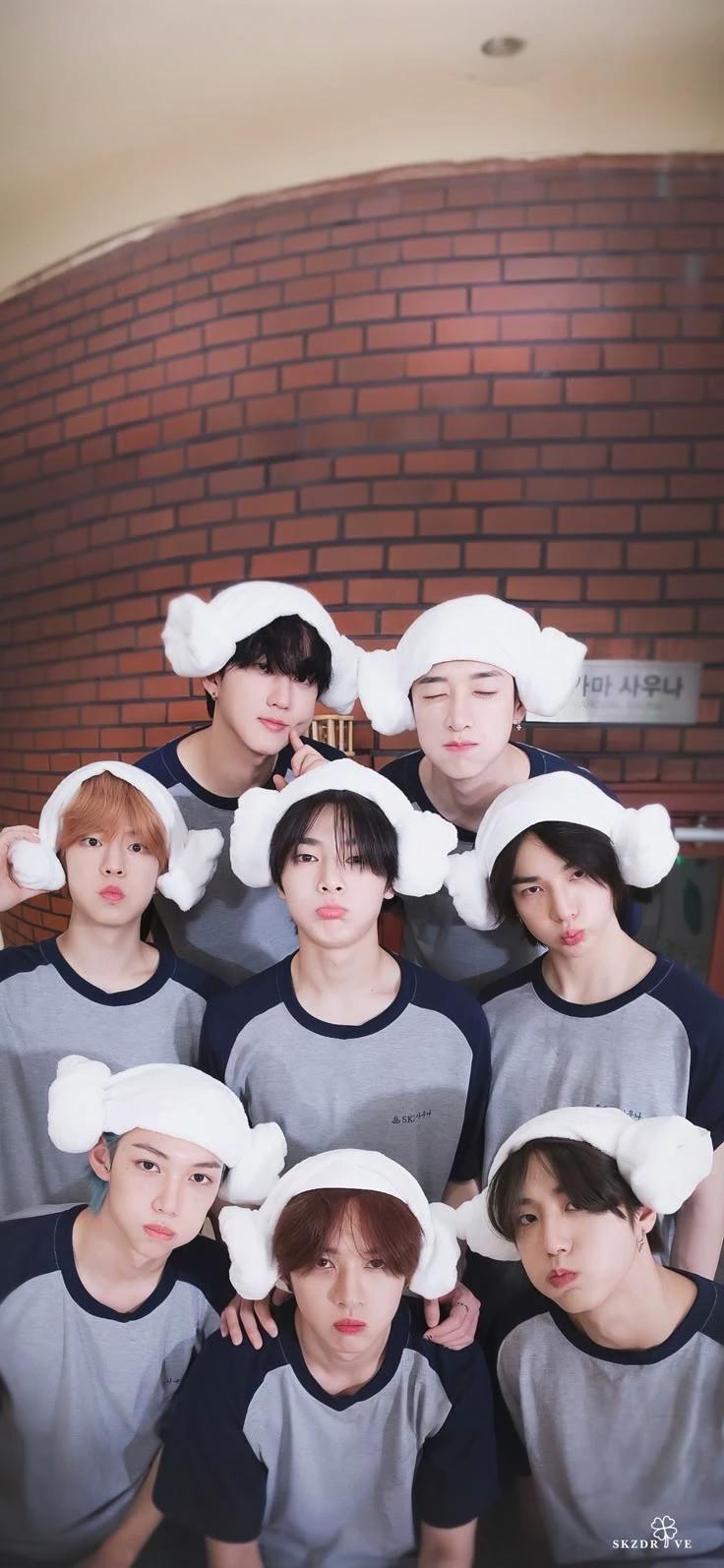 Stray Kids thumbnail