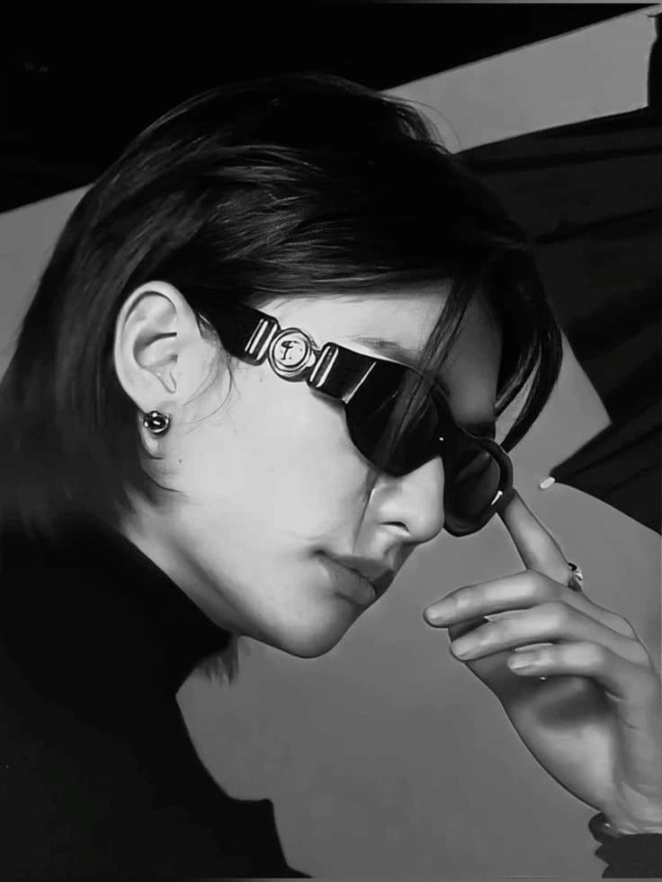 Hwang Hyunjin thumbnail
