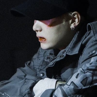 SUGA | I WON'T LET YOU

GO thumbnail