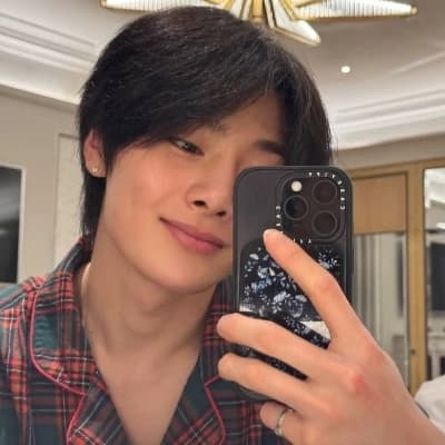 Jeongin thumbnail