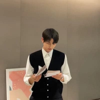 Mr. Song Joong Ki  thumbnail