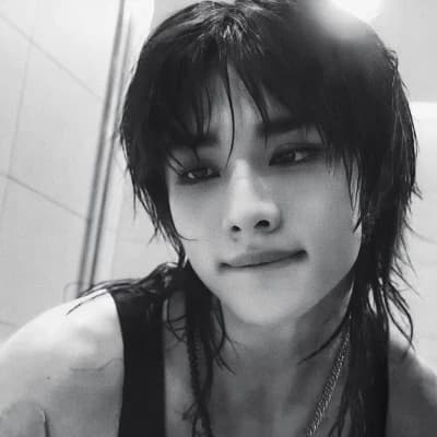 Hyunjin thumbnail