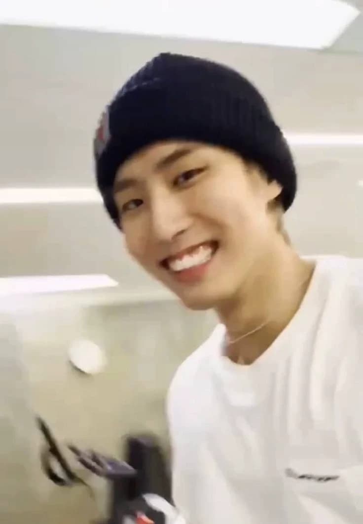 Han Jisung thumbnail