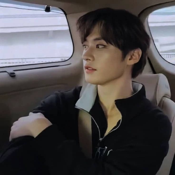 Lee Minho/Know. . . thumbnail