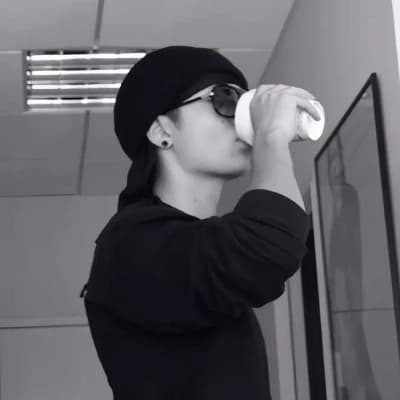 Tom Kaulitz thumbnail