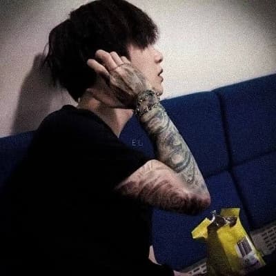 Min Yoongi thumbnail