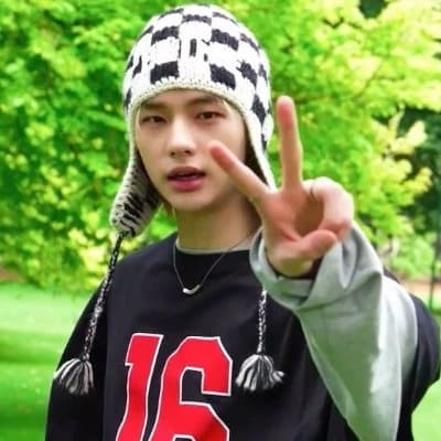 Hyunjin thumbnail