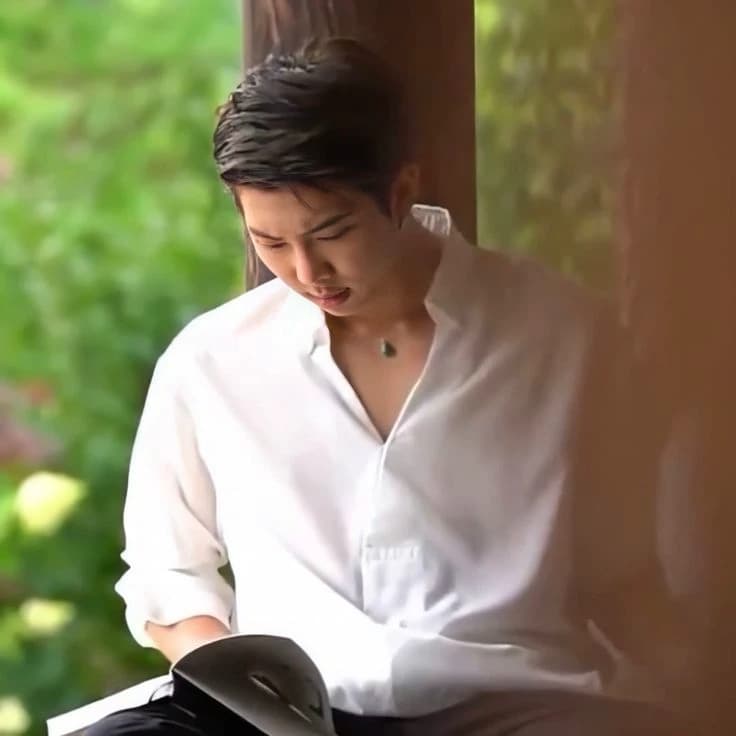 Kim Namjoon The ice floe tycoon. thumbnail