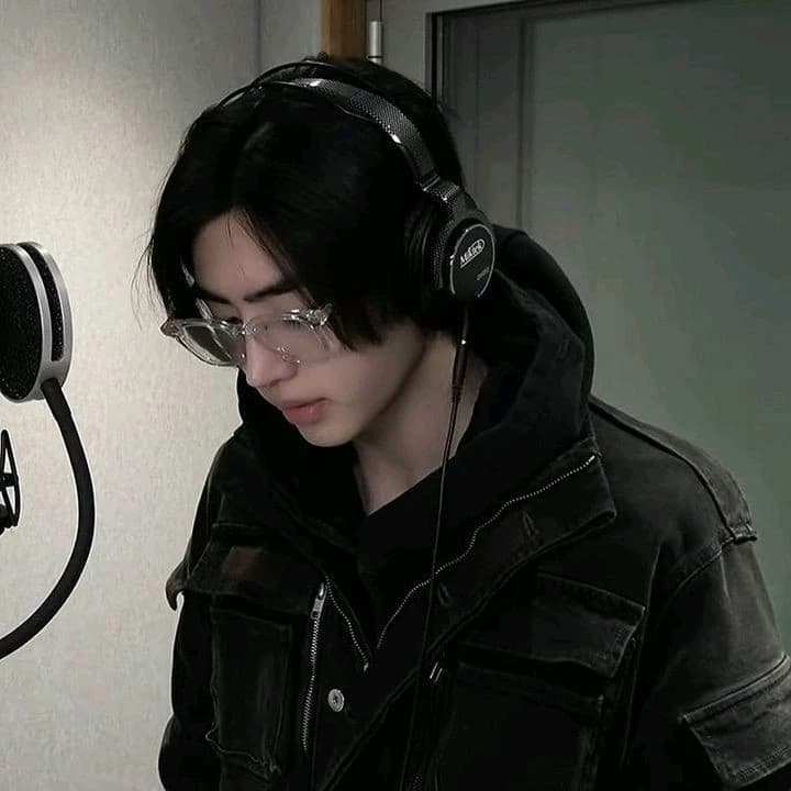 Sunghoon thumbnail
