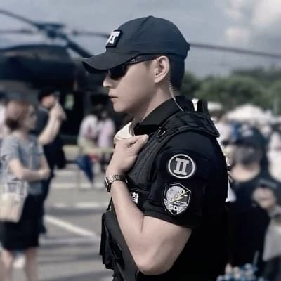 Kim Taehyung thumbnail