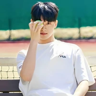 Choi Hyun Wook thumbnail