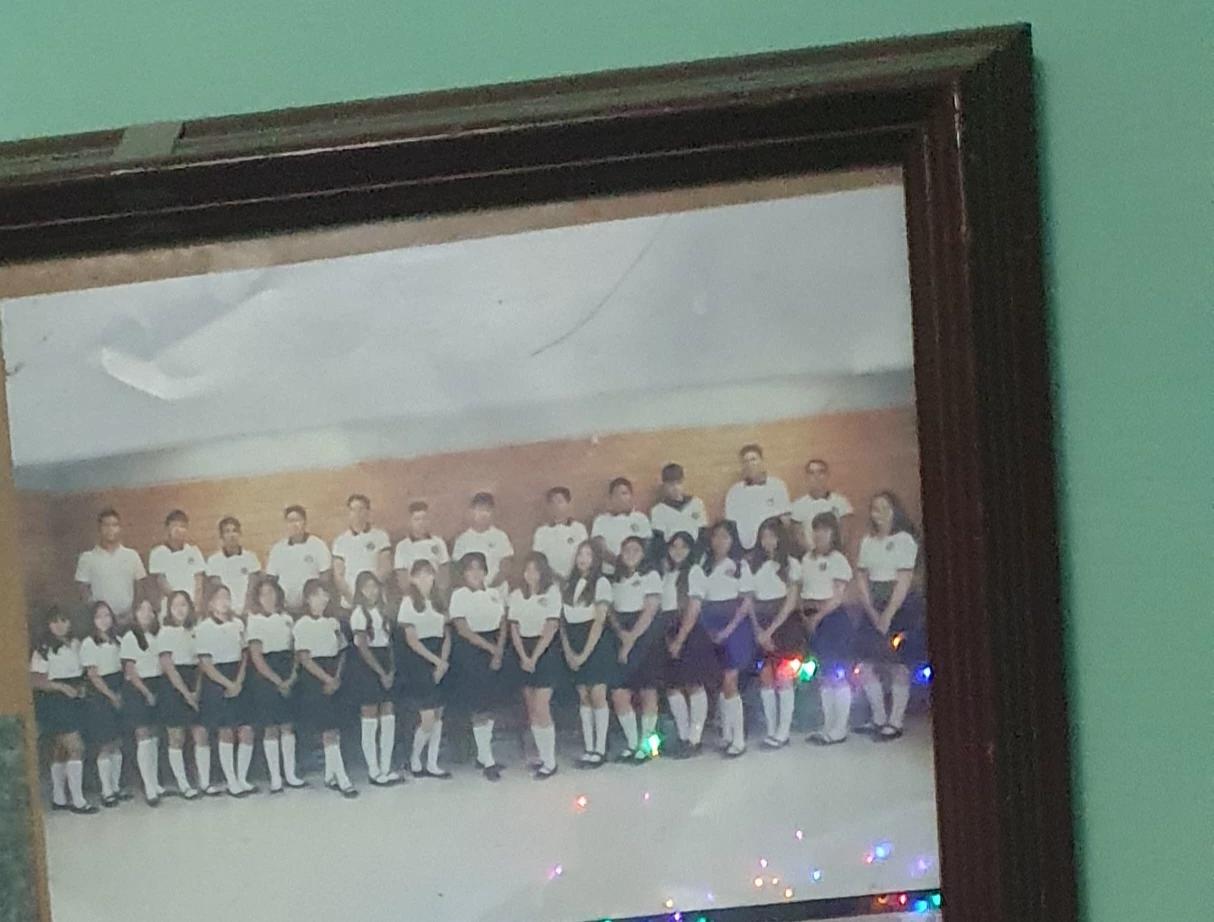 High school classmates. thumbnail