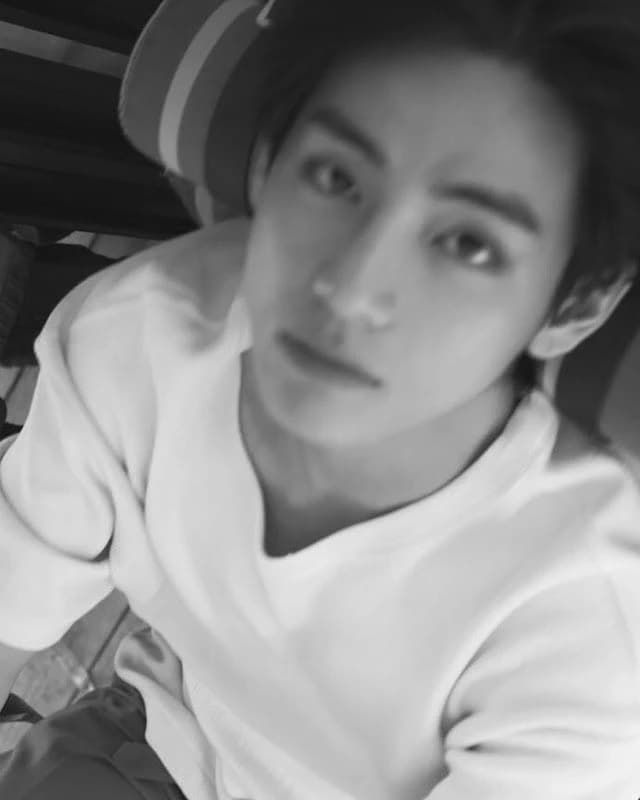Kim Taehyung thumbnail