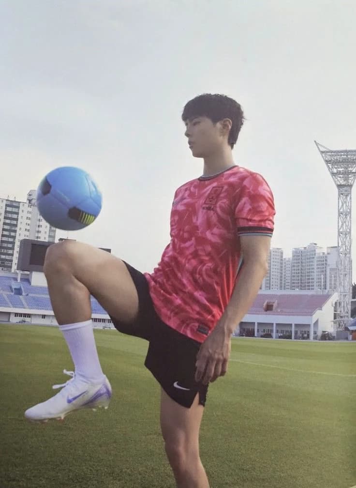 Park Bo-gum thumbnail