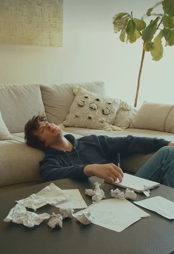 Alec Benjamin  thumbnail