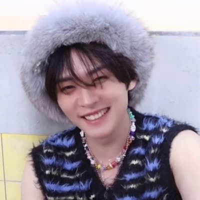 Lee Know thumbnail