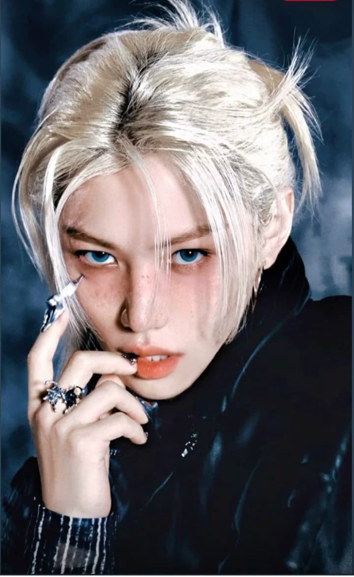 ♡ FELIX - Your fiancé millionaire ♡ thumbnail
