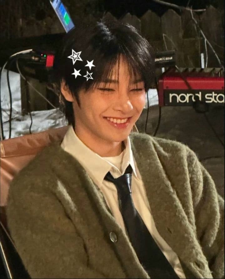 Jeongin thumbnail