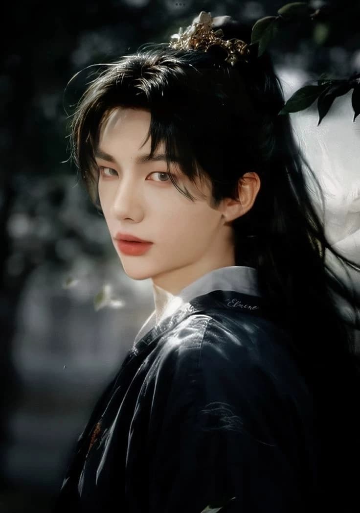 Hwang Hyunjin thumbnail