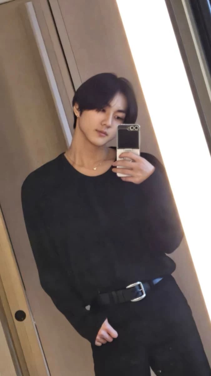 Yang Jungwon thumbnail