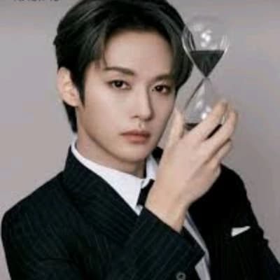 Lee Minho (Lee Know) thumbnail