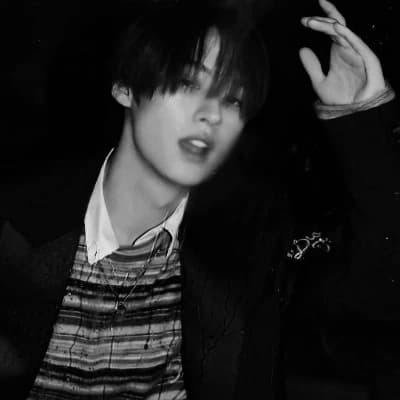 Lee know thumbnail