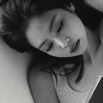 Jennie thumbnail