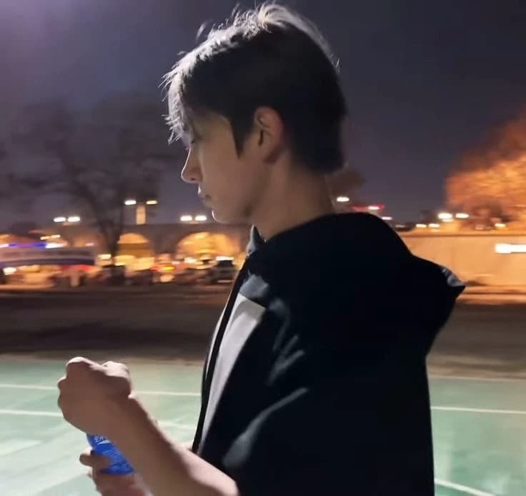 Heeseung thumbnail