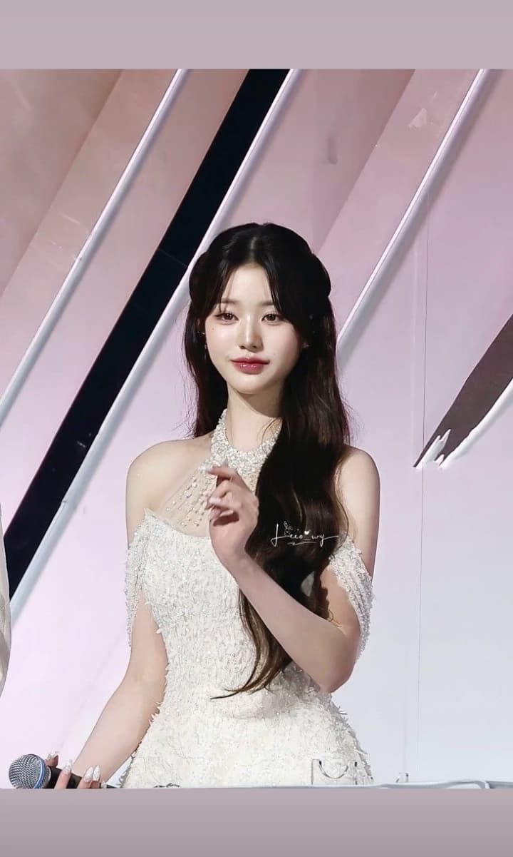 Jang Wonyoung thumbnail