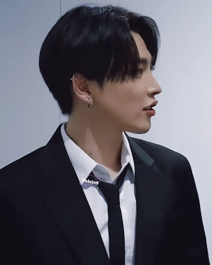 Kim Hongjoong thumbnail