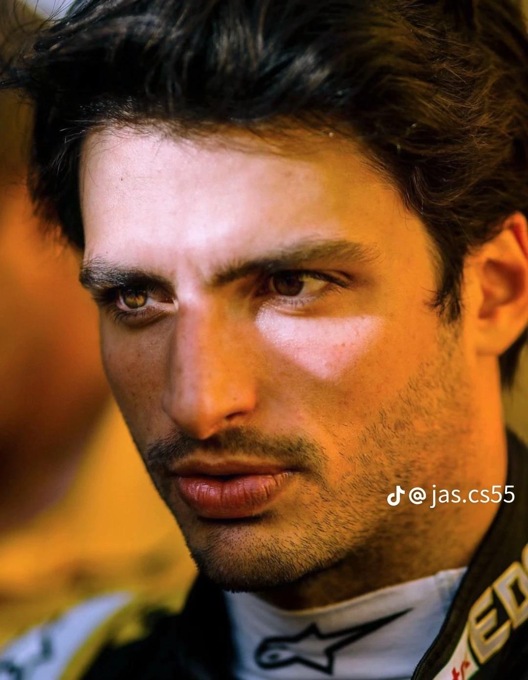 Carlos Sainz thumbnail
