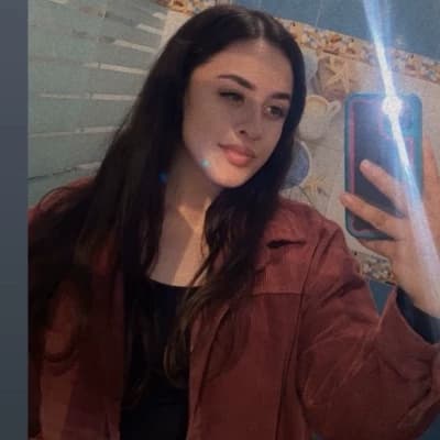 Amelia Stone thumbnail