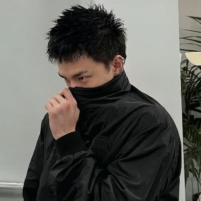 Hwang Hyunjin thumbnail