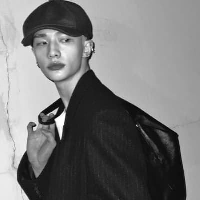 Hwang Hyunjin thumbnail