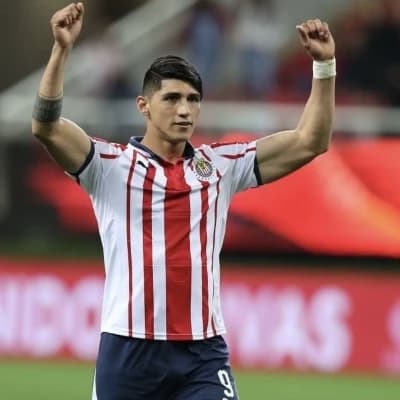 Alan Pulido thumbnail