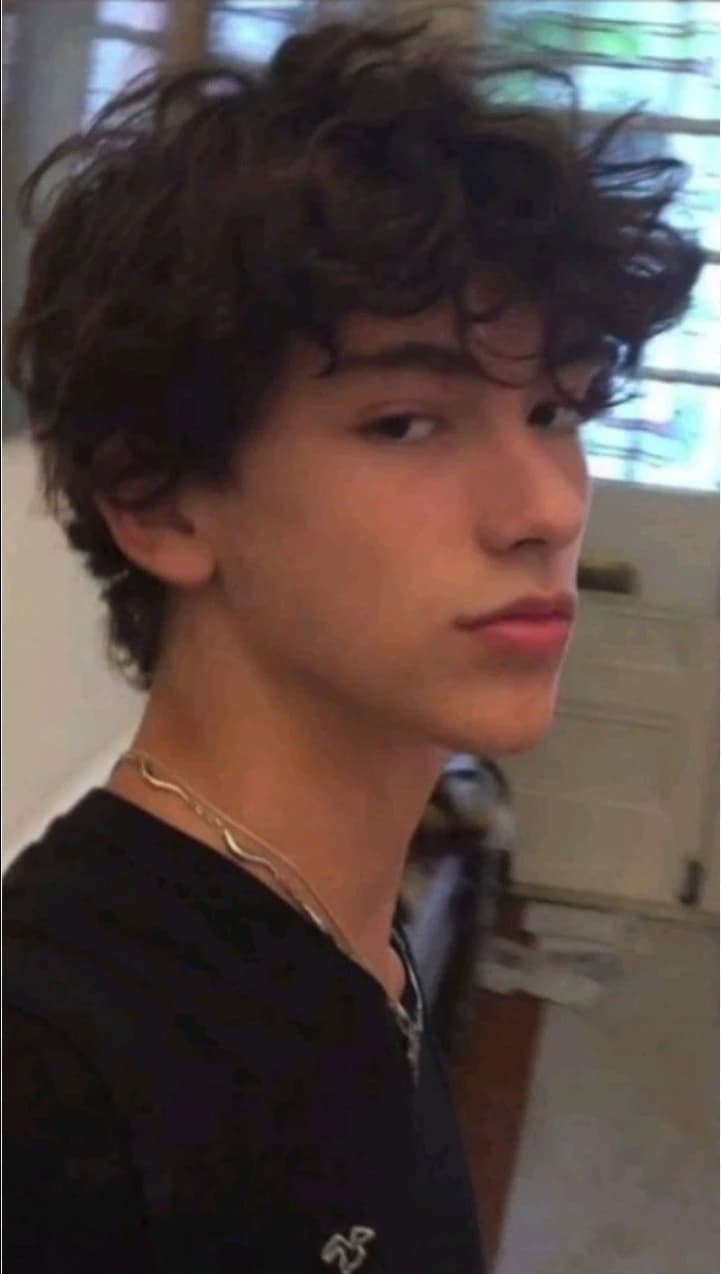 Alex thumbnail