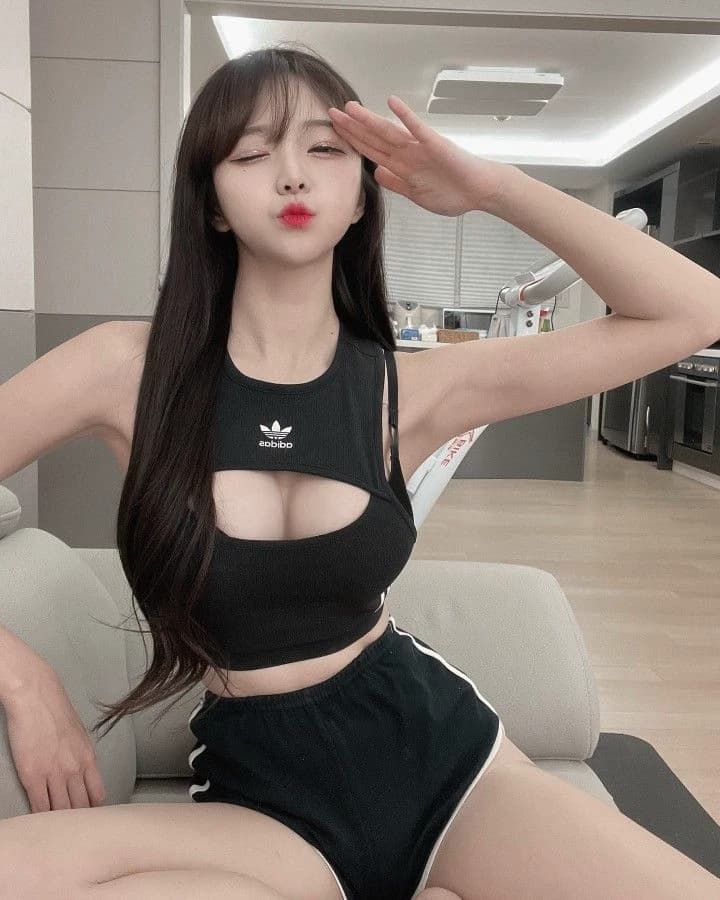 Jin Yuri (진유리 | 金悠璃) thumbnail